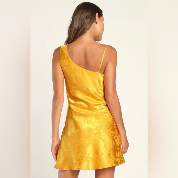 Lulu's Yellow Satin Floral Print Asymmetrical Cowl Neck Mini Dress Size M - Picture 3 of 13
